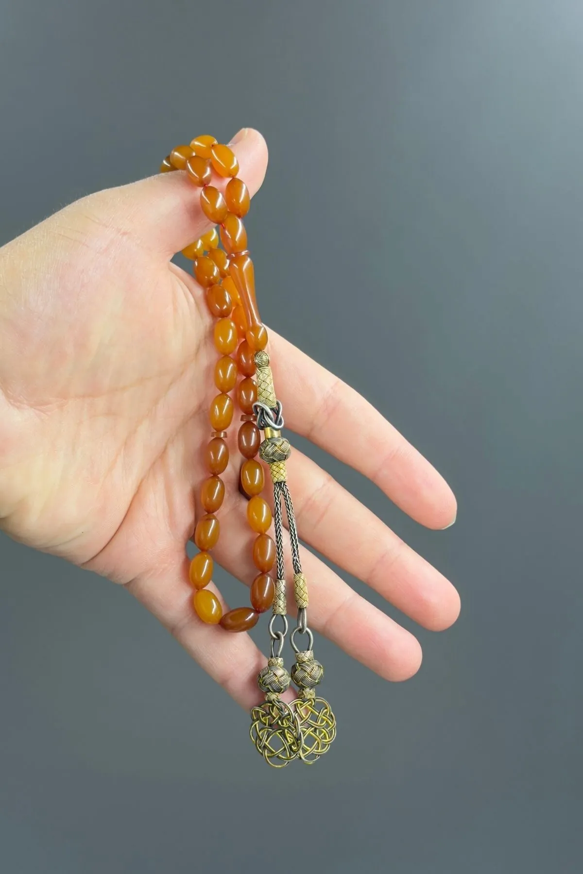 Çift Sallantı Kazaz Püsküllü Sıkma Kehribar Tesbih